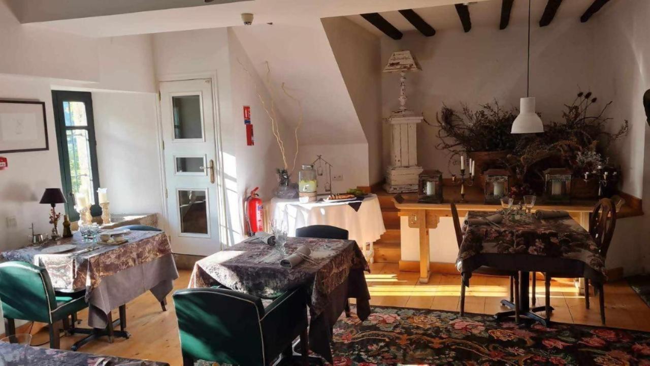 Le Chateau Brangoly (adults Only) Hotel Enveitg